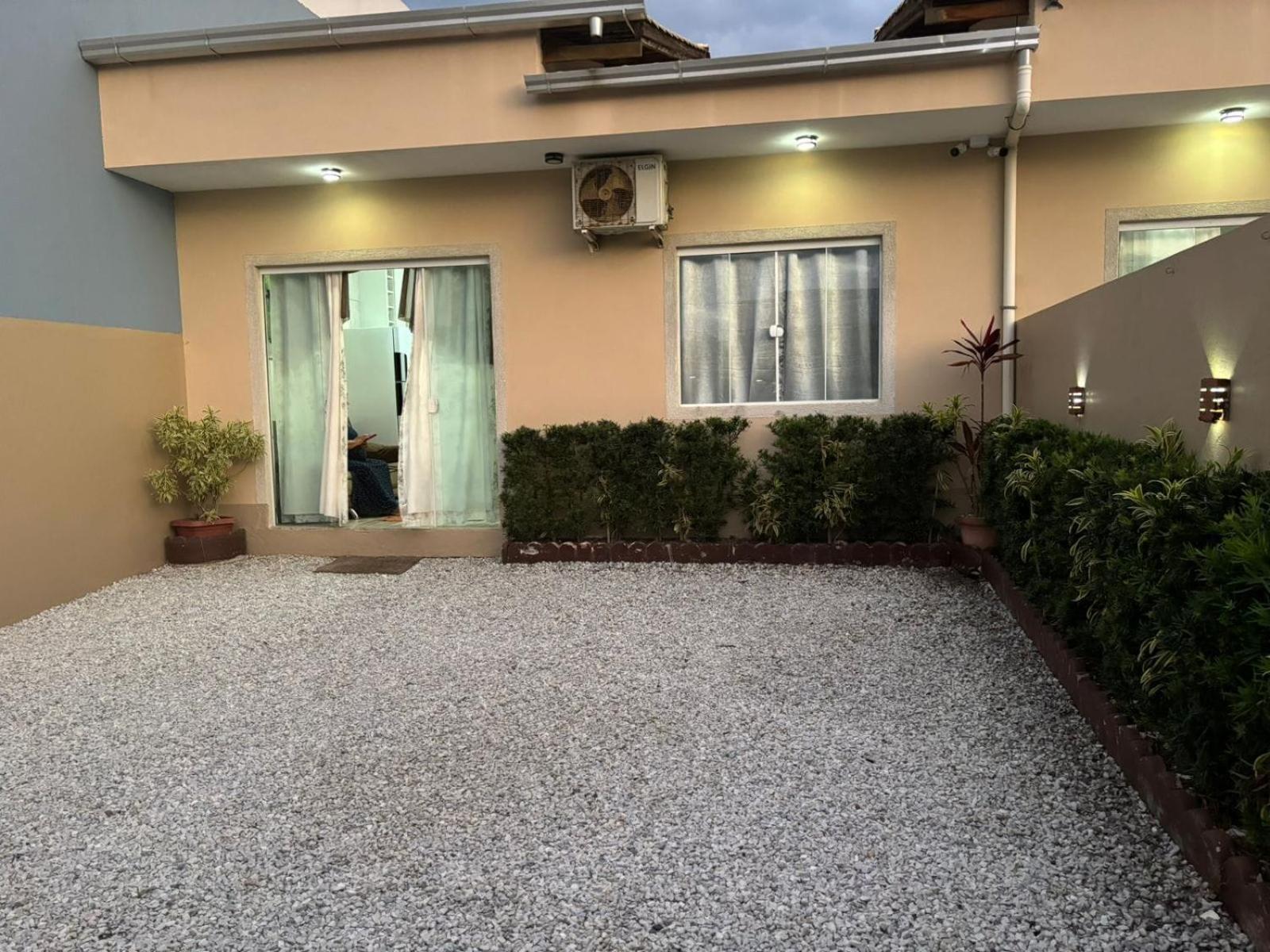 Casa De Praia 봄비나스 외부 사진